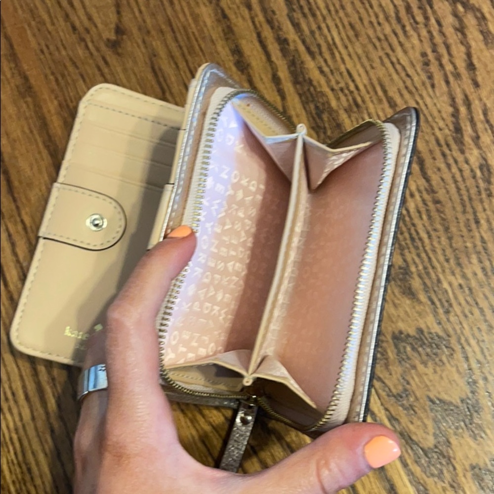 Kate Spade Wallet - Picture 5 of 5